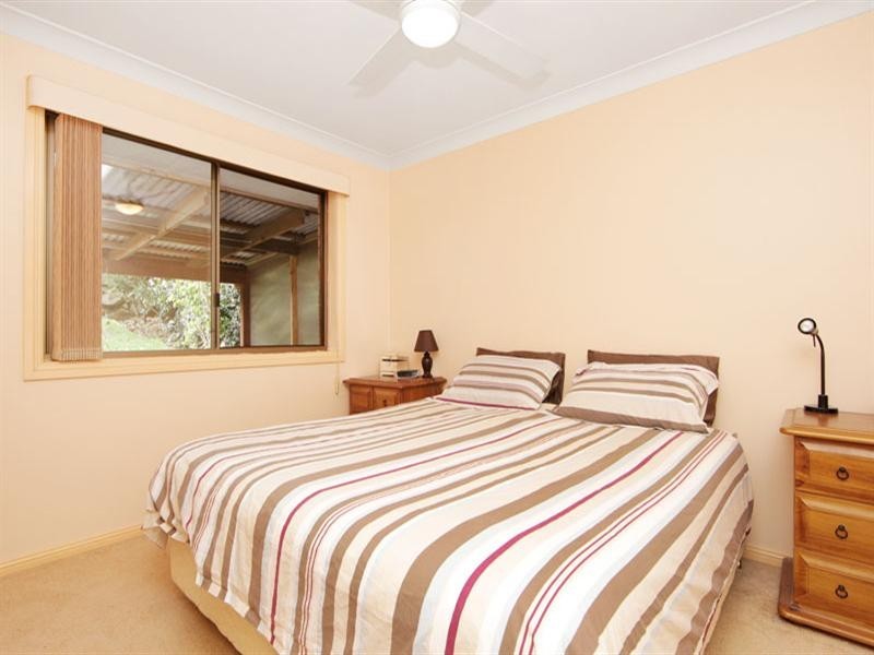 1 Stornaway Crescent, Berkeley Vale NSW 2261
