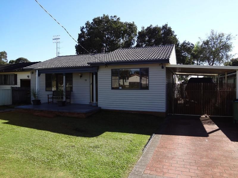 13 Oxley Road, Killarney Vale NSW 2261