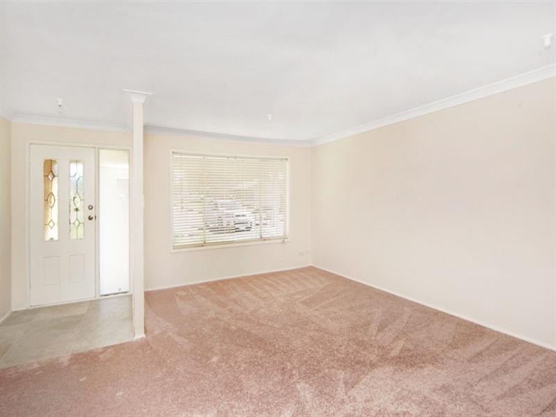 8 Promenade Avenue, Bateau Bay NSW 2261