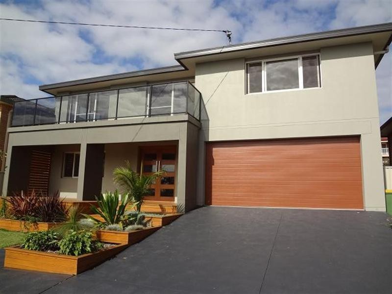 6 Hillcrest Avenue, Bateau Bay NSW 2261