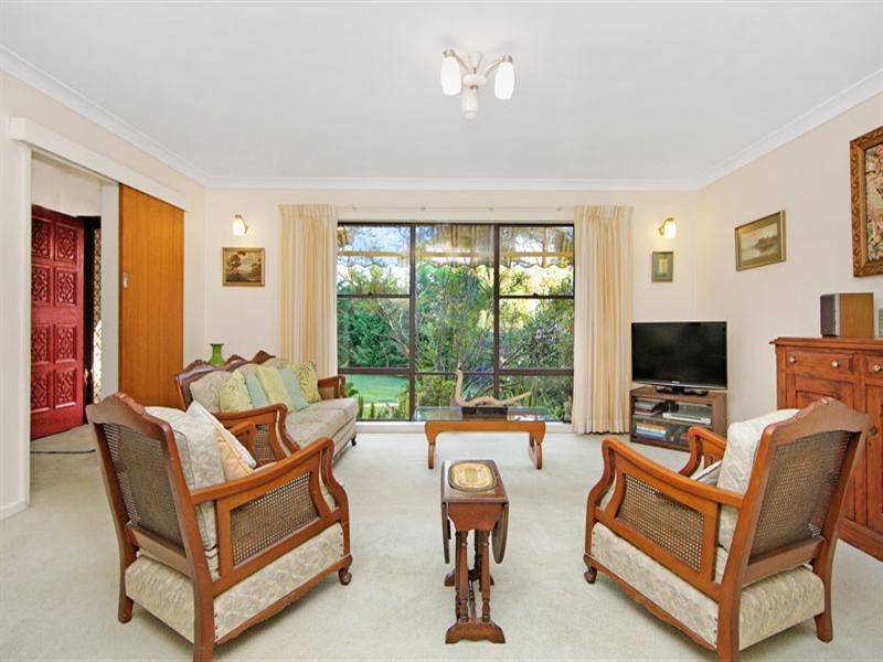 22 Hilltop Street, Bateau Bay NSW 2261