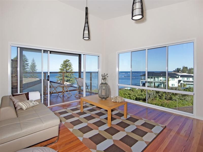 142 Ocean Parade, Blue Bay NSW 2261