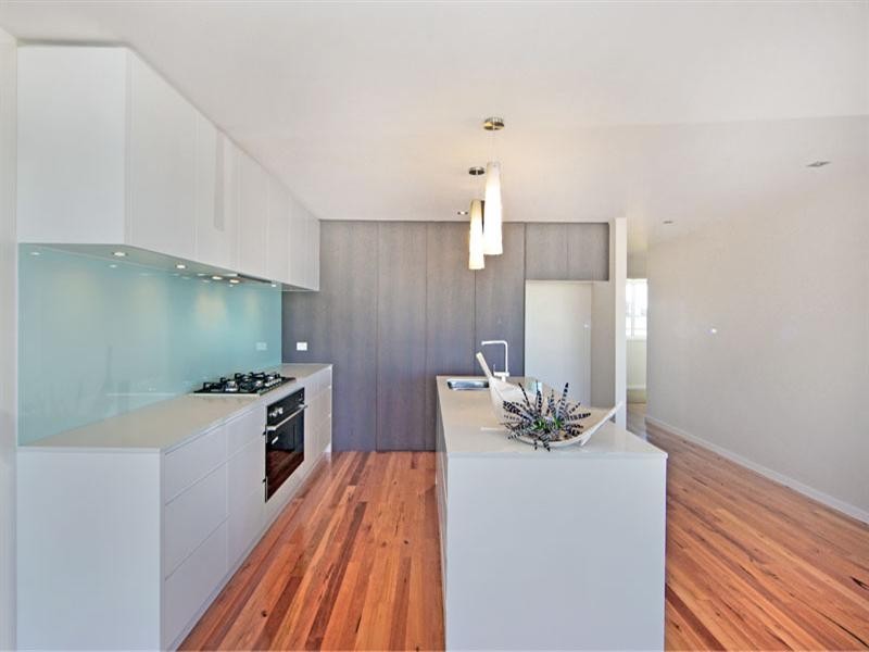 142 Ocean Parade, Blue Bay NSW 2261