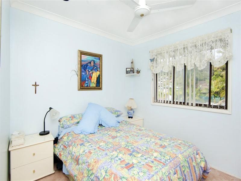 4 Belford Avenue, Bateau Bay NSW 2261