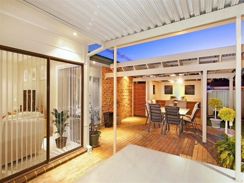 15 Nepean Street, Bateau Bay NSW 2261