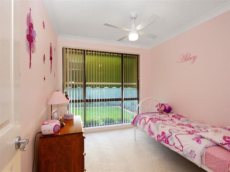 15 Nepean Street, Bateau Bay NSW 2261