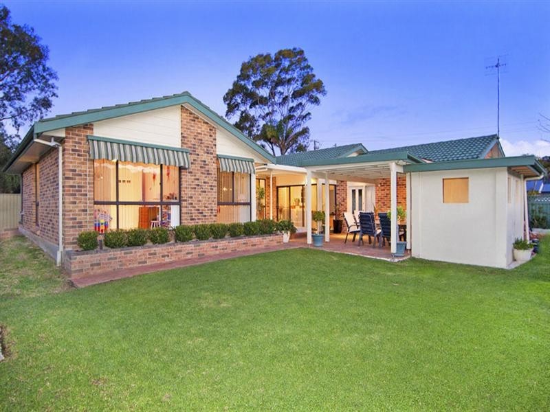 15 Nepean Street, Bateau Bay NSW 2261