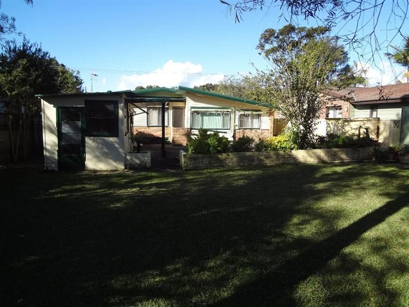 15 Papala Avenue, Bateau Bay NSW 2261