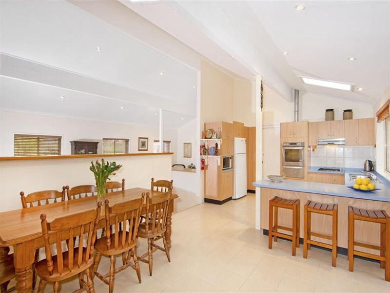 26 Sirius Avenue, Bateau Bay NSW 2261