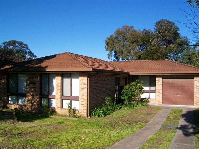 11 Morley Avenue, Bateau Bay NSW 2261