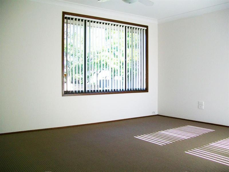 11 Morley Avenue, Bateau Bay NSW 2261