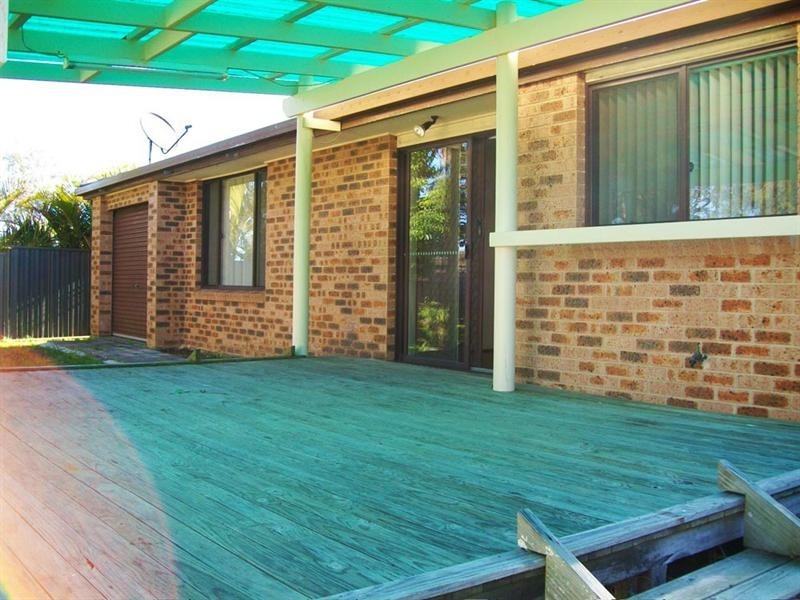 11 Morley Avenue, Bateau Bay NSW 2261