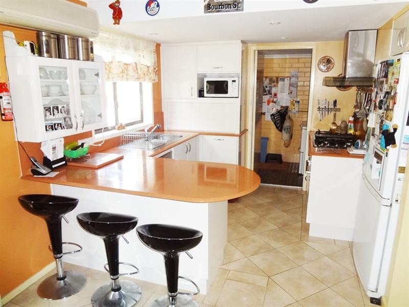 20 Lisa Close, Bateau Bay NSW 2261