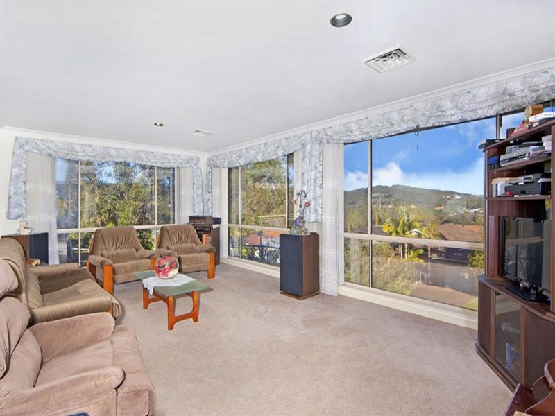 8 Epsom Place, Bateau Bay NSW 2261