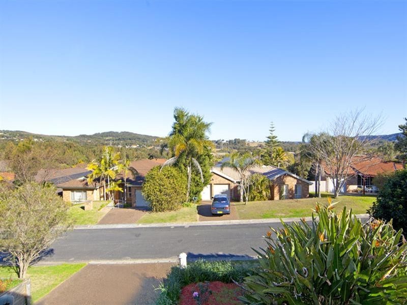 8 Epsom Place, Bateau Bay NSW 2261