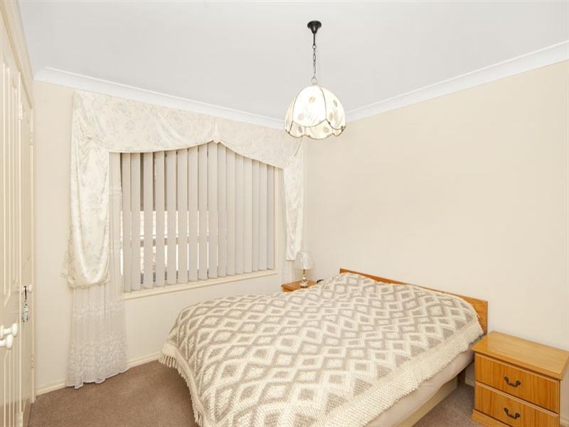 8 Epsom Place, Bateau Bay NSW 2261