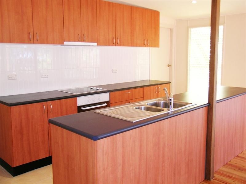 9 Cuthbert Street, Killarney Vale NSW 2261