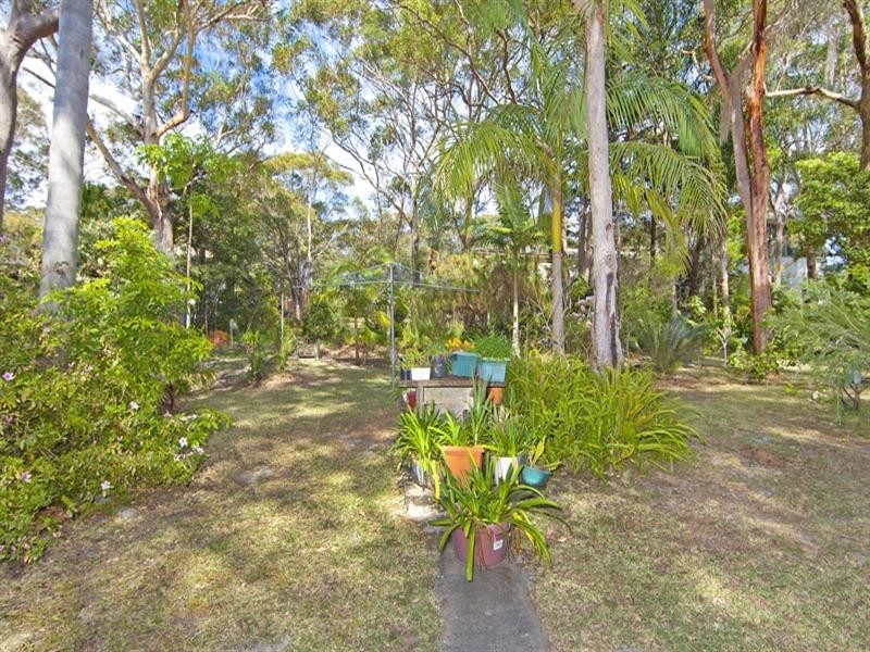 19 Norahview Street, Bateau Bay NSW 2261
