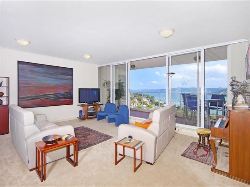 805/97-99 John Whiteway Drive, Gosford NSW 2250