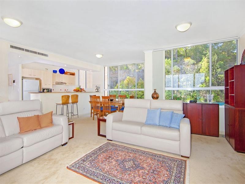 805/97-99 John Whiteway Drive, Gosford NSW 2250