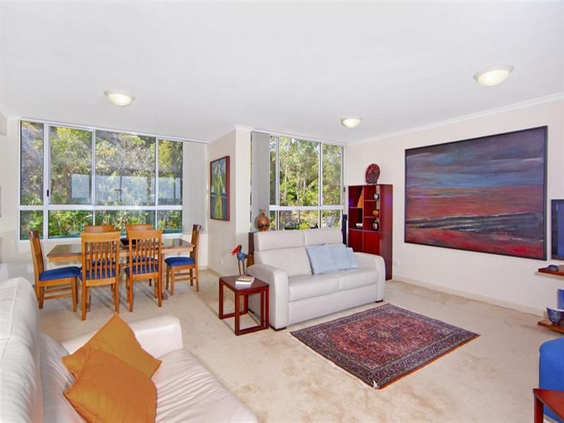 805/97-99 John Whiteway Drive, Gosford NSW 2250