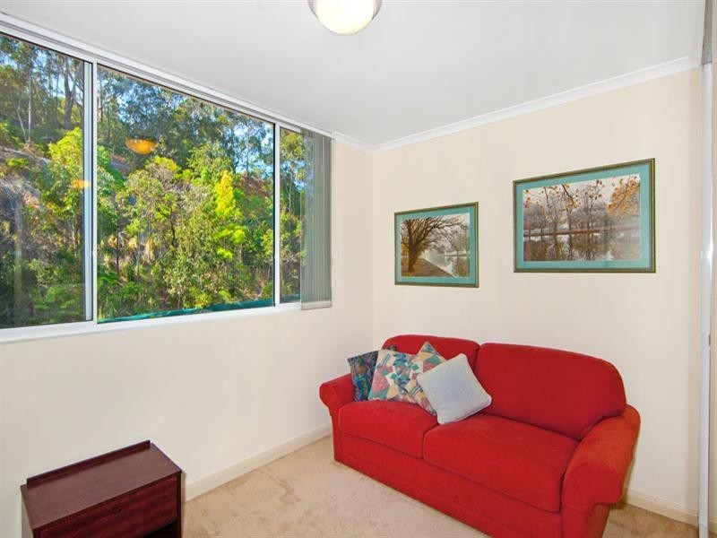 805/97-99 John Whiteway Drive, Gosford NSW 2250