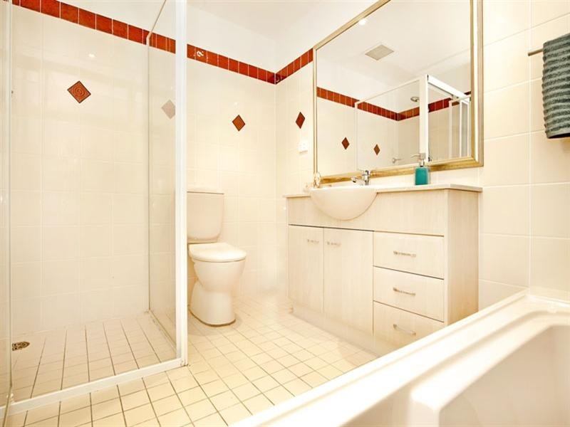 805/97-99 John Whiteway Drive, Gosford NSW 2250