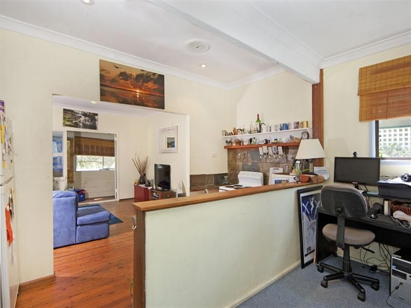 27 Malkana Avenue, Forresters Beach NSW 2260