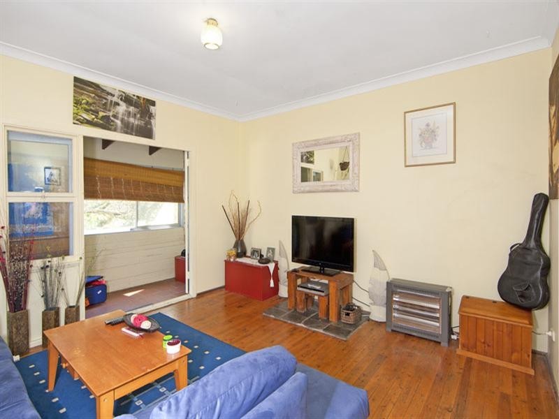 27 Malkana Avenue, Forresters Beach NSW 2260