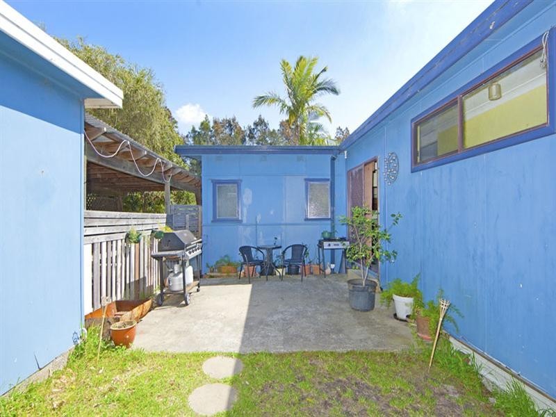 27 Malkana Avenue, Forresters Beach NSW 2260