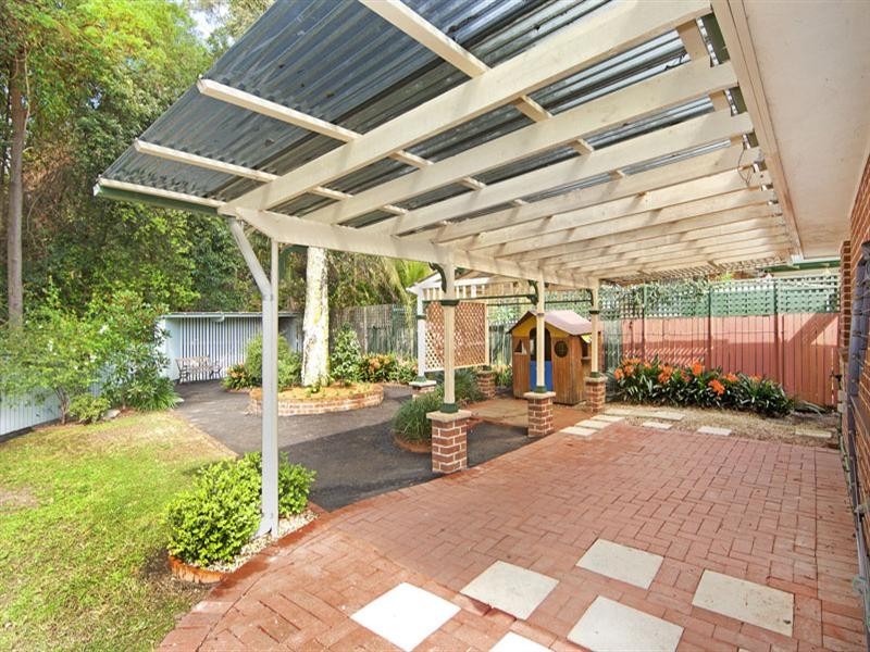 4 Rainbow Close, Lisarow NSW 2250