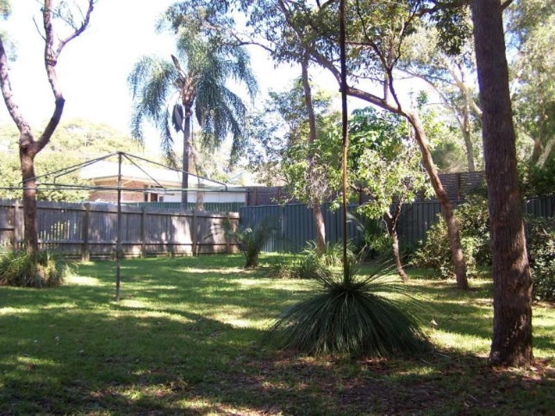 41 Reserve Drive, Bateau Bay NSW 2261