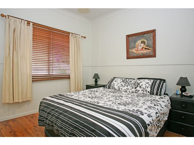 37 Bundilla Parade, Berkeley Vale NSW 2261