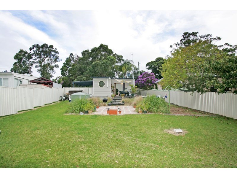 37 Bundilla Parade, Berkeley Vale NSW 2261