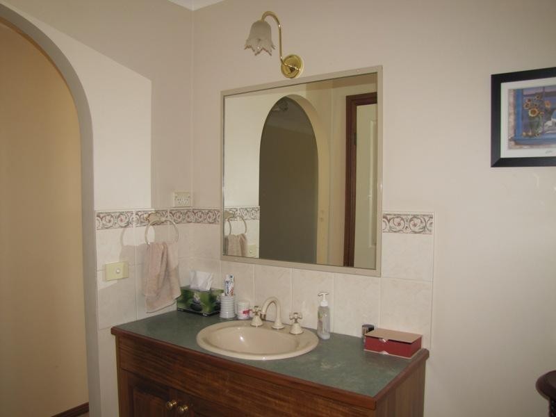 38B Freestone Way, Bathurst NSW 2795