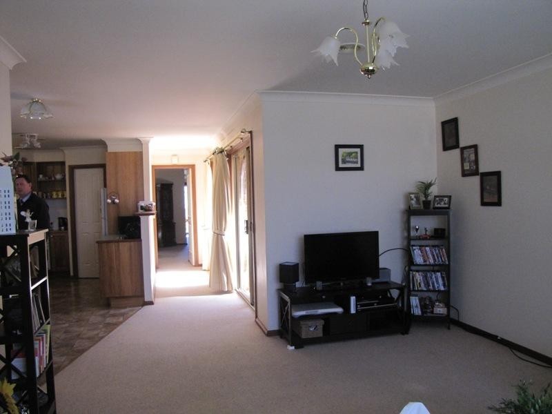 38B Freestone Way, Bathurst NSW 2795