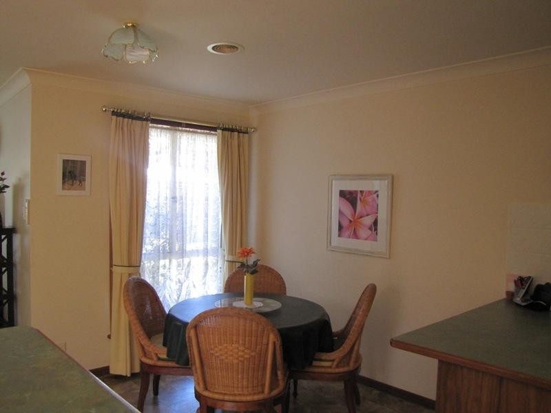 38B Freestone Way, Bathurst NSW 2795