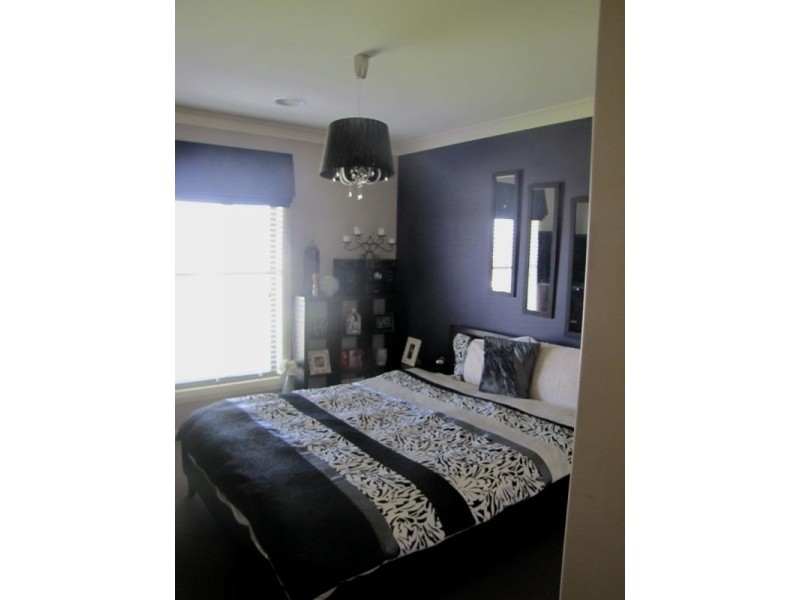 Laffing Waters NSW 2795