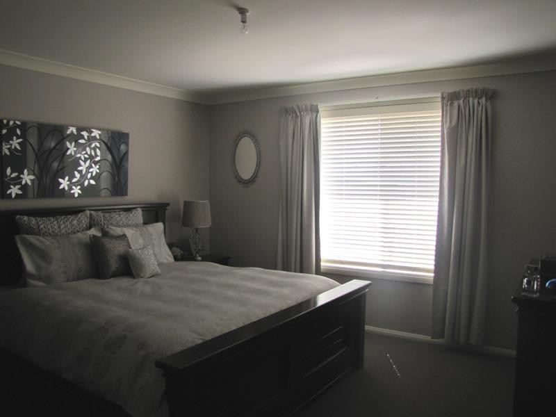 Laffing Waters NSW 2795