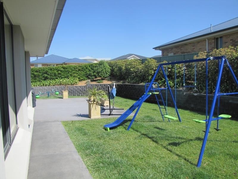 Laffing Waters NSW 2795