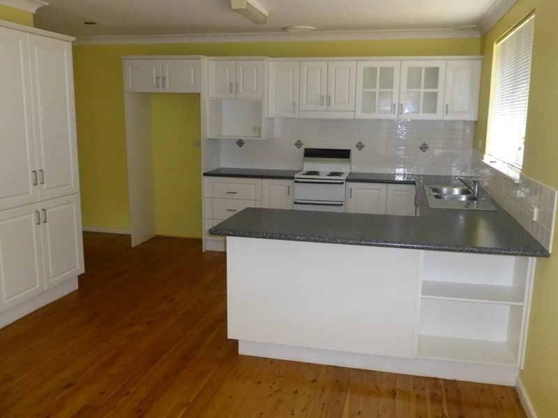 18 Uralla Circuit, Kelso NSW 2795