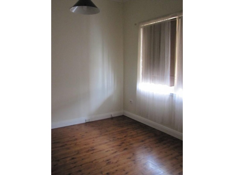 133 Piper Street, Bathurst NSW 2795