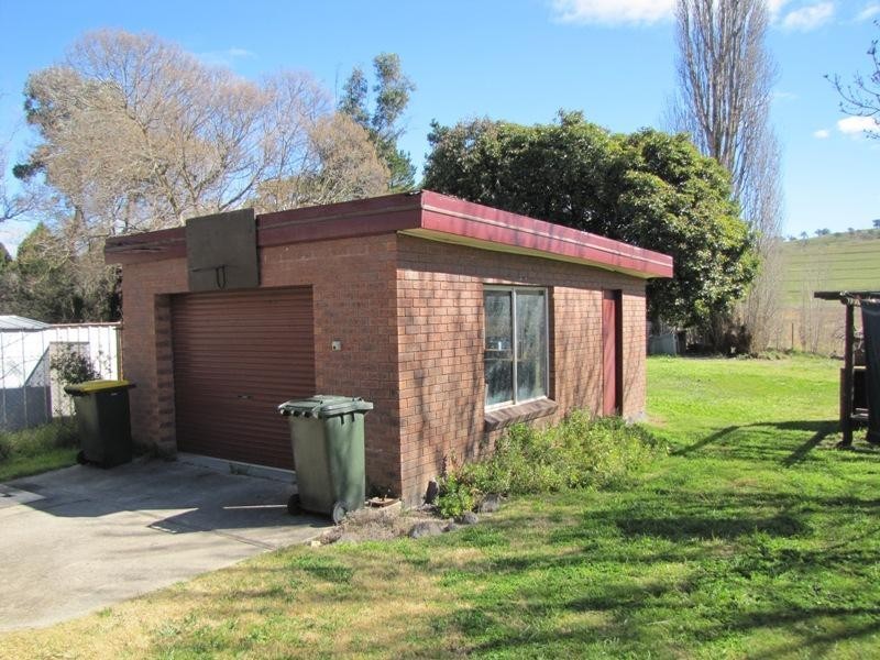 37 Bathurst Street, Perthville NSW 2795