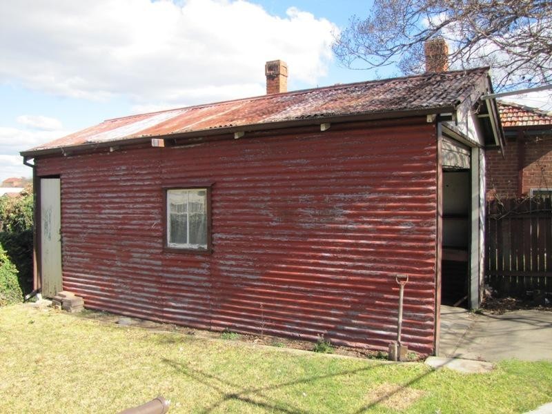 226 Piper Street, Bathurst NSW 2795