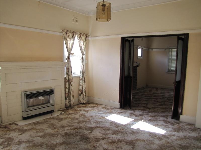 226 Piper Street, Bathurst NSW 2795