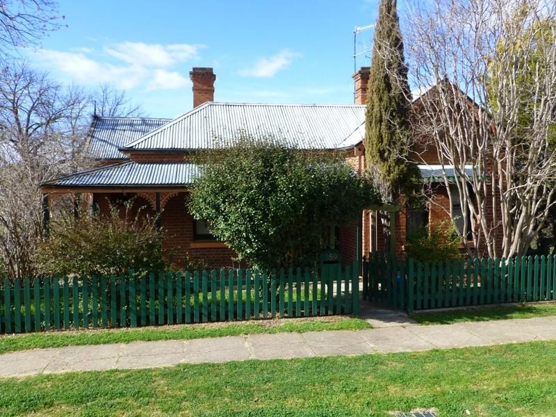 359 Howick Street, Bathurst NSW 2795