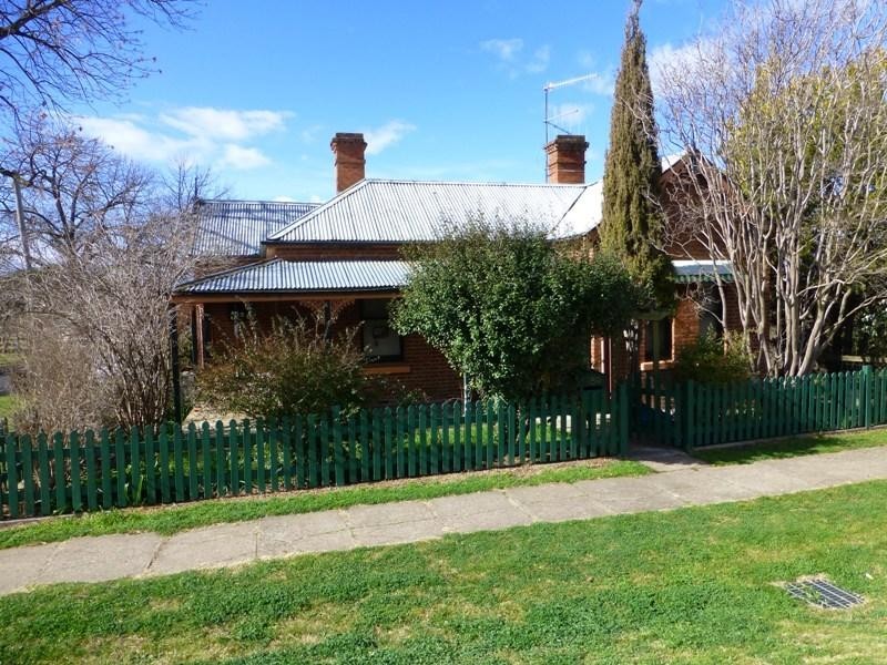 359 Howick Street, Bathurst NSW 2795