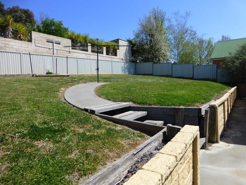 82 Osborne Avenue, Bathurst NSW 2795