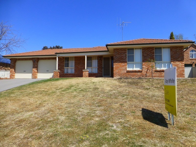 82 Osborne Avenue, Bathurst NSW 2795