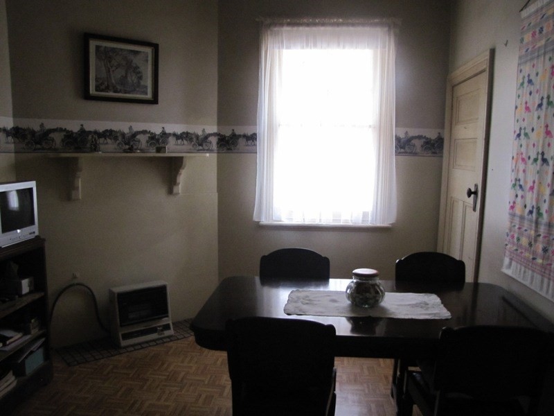 8 Spencer Street, Bathurst NSW 2795